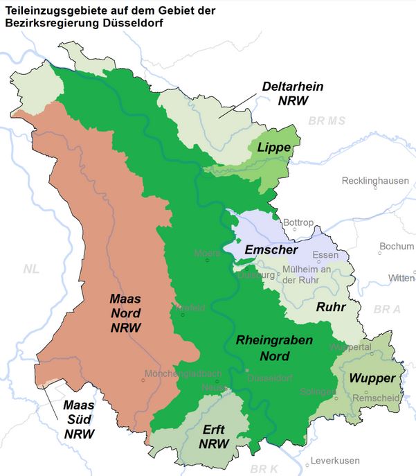Die Karte zeigt die Lage der Teileinzugsgebiete innerhalb des Zuständigkeitsbereichs der Bezirksregierung Düsseldorf. Im Westen liegt das Einzugsgebiet von Maas Nord, nach Osten anschließend befindet sich das EZG des Rheingraben Nord. Südlich davon ist ein Bereich des EZG Erft. Am östlichen Rand liegt im Norden der Deltarhein NRW, nach Süden gefolgt von der Lippe, der Emscher, der Ruhr und zuunterst das EZG der Wupper.